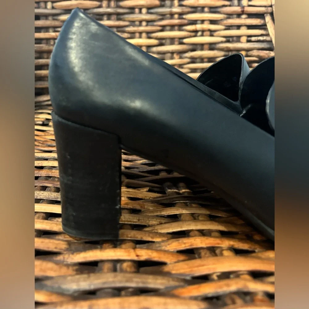 Franco Sarto Black Women's Nolan
Pump Loafers in size 10 - Picture 9 of 16